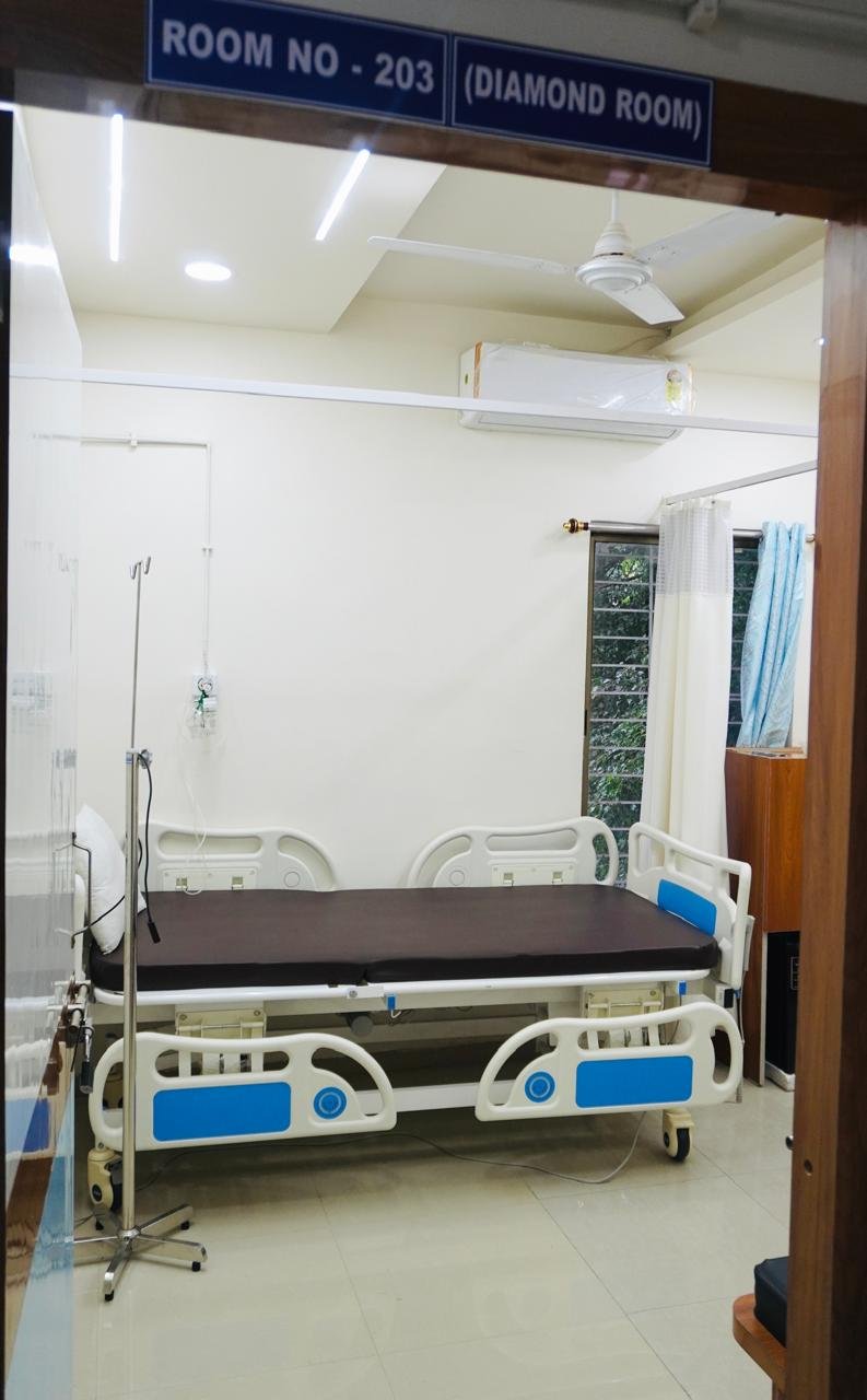 Diamond room private patient bed at Orion Hospital